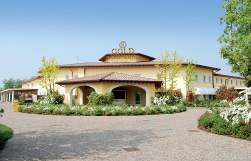 luxury hotels in Bergamo Province