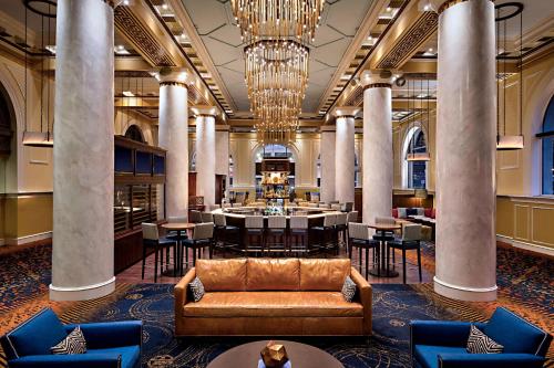 luxury hotels in Houston