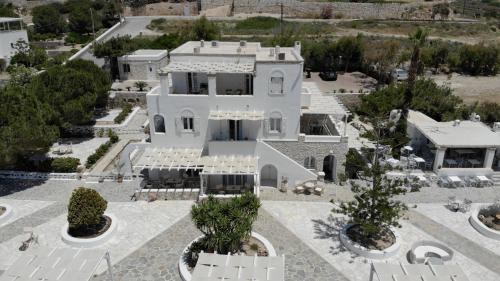 luxury hotels in Paros