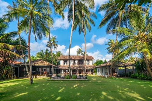 luxury hotels in Bentota