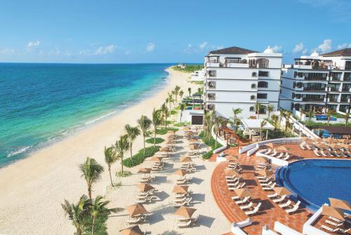 luxury hotels in Puerto Morelos