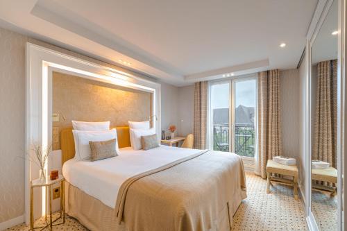 luxury hotels in Saint-Germain-Des-Prés (6Th)