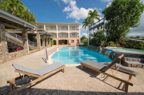Lazy Parrot Inn