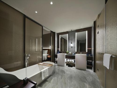 luxury hotels in Nanjing Area