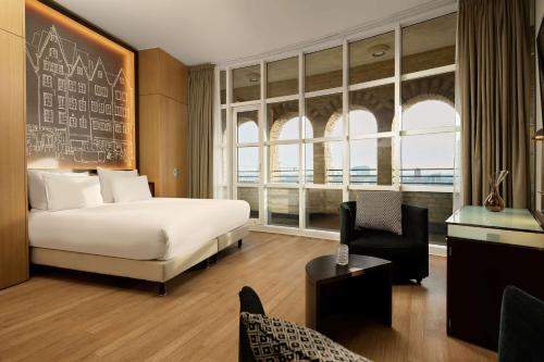 luxury hotels in Cologne