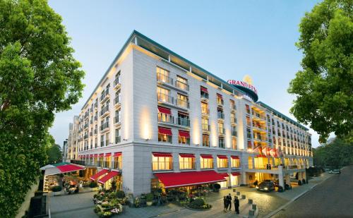 luxury hotels in Hamburg