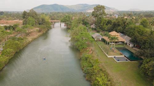 luxury hotels in Kampot