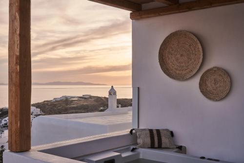 luxury hotels in Agios Stefanos