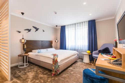 Tides Boutique Hotel
