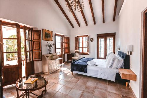 luxury hotels in Granada Province