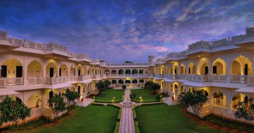 luxury hotels in Ranthambore National Park