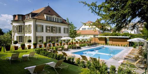 luxury hotels in Lake Geneva