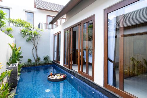 luxury hotels in Legian