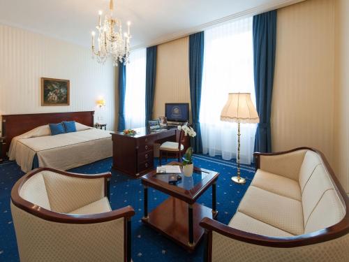 luxury hotels in Vienna (State)