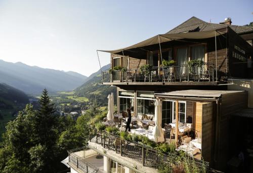 luxury hotels in Bad Gastein