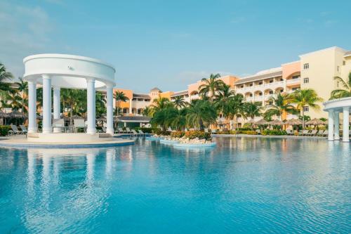 luxury hotels in Montego Bay Coast