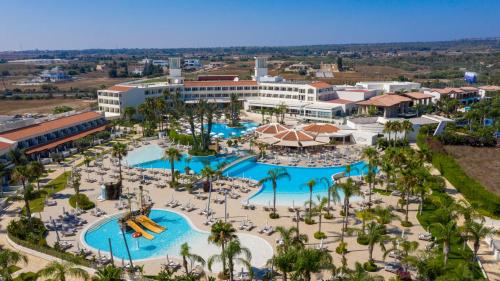 luxury hotels in Cyprus Island