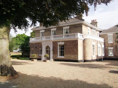 Dunedin Country House