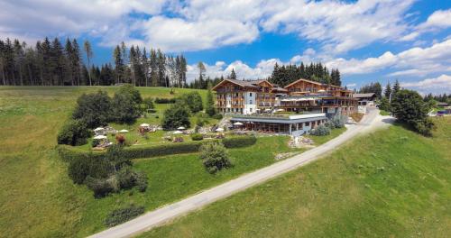 luxury hotels in Flachau