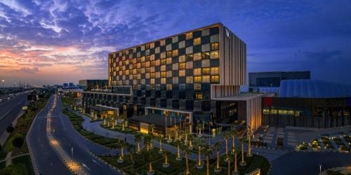 luxury hotels in Al Asimah