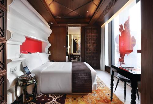 luxury hotels in Hong Kong