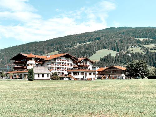 luxury hotels in Flachau