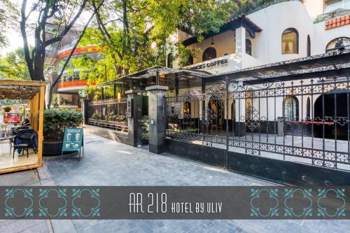 AR 218 Hotel by ULIV