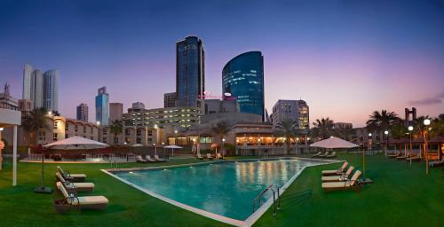 luxury hotels in Capital Governorate