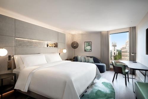 luxury hotels in Farringdon