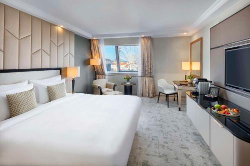 luxury hotels in Budapest