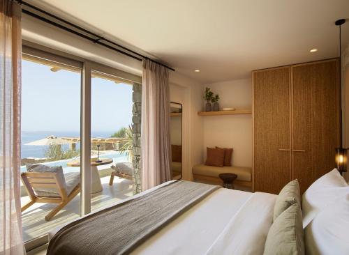 luxury hotels in Agios Stefanos