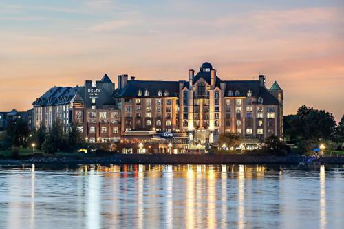 luxury hotels in Victoria