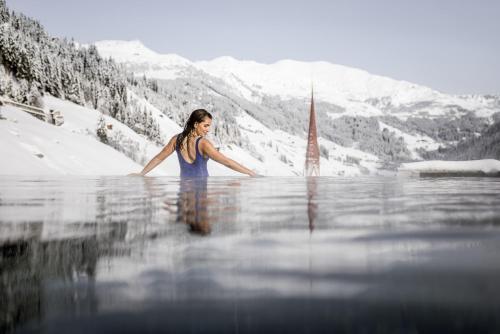 luxury hotels in Hintertux Glacier