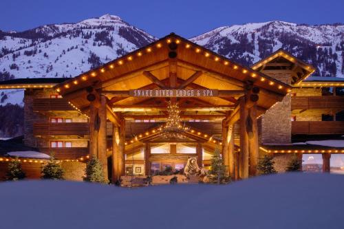 Snake River Lodge