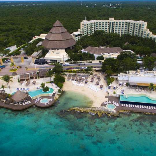 luxury hotels in Cozumel