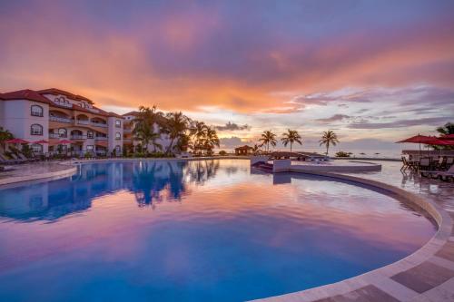 luxury hotels in Belize Province