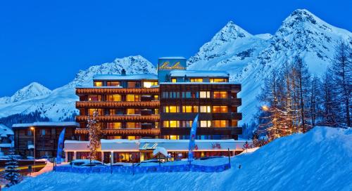 luxury hotels in Arosa