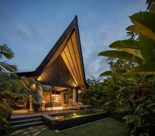 luxury hotels in Canggu