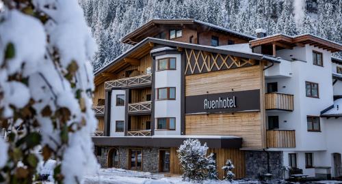 luxury hotels in Hintertux Glacier