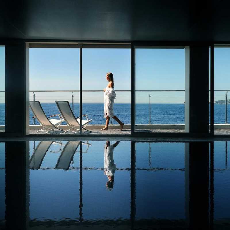 luxury hotels in Alpes-Maritimes