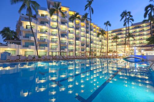 luxury hotels in Nuevo Vallarta