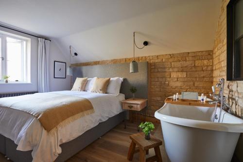 Wild Thyme & Honey - Cirencester-Cotswolds