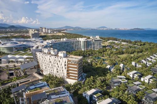 luxury hotels in Sanya