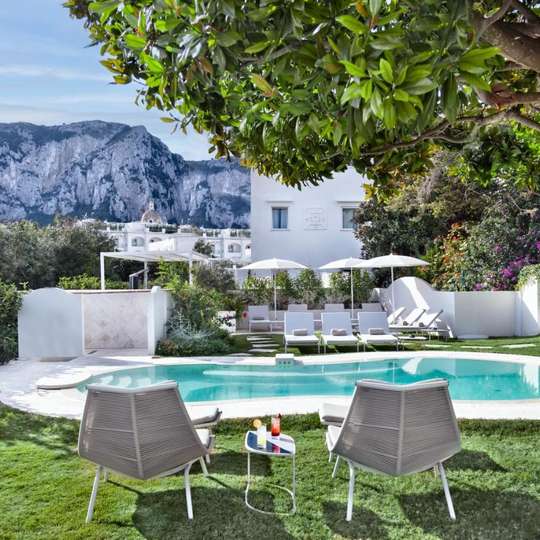 luxury hotels in Capri