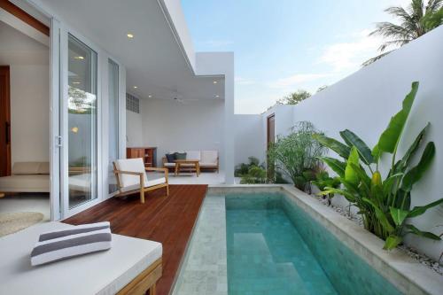 luxury hotels in Kuta Lombok