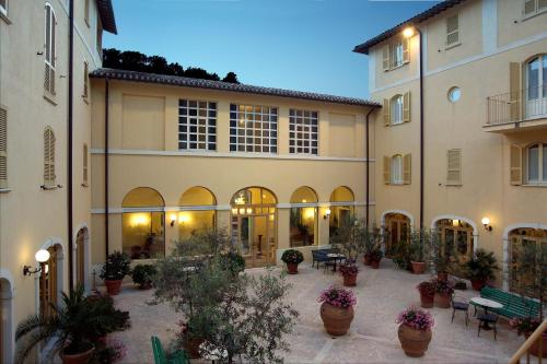 luxury hotels in Umbria