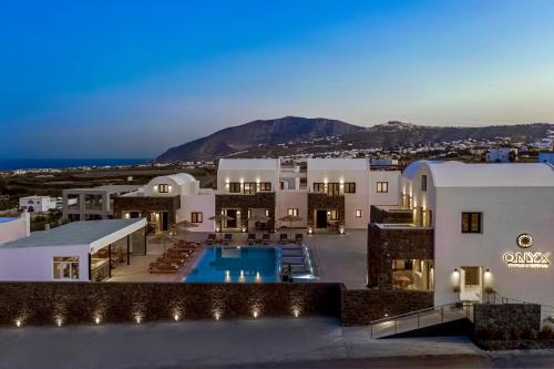 luxury hotels in Santorini Caldera