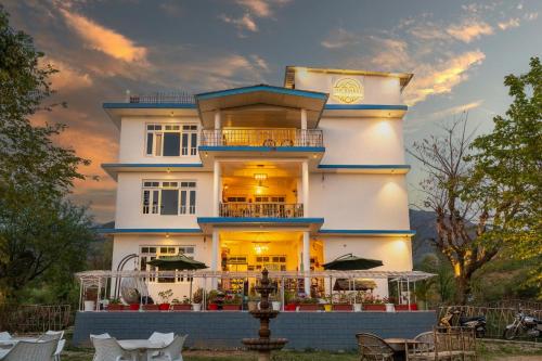 luxury hotels in Dharamshala