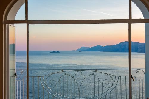 luxury hotels in Positano