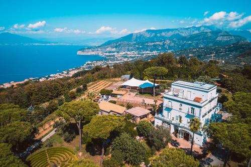 luxury hotels in Capri Island